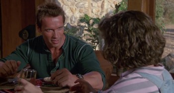 Commando (1985) download