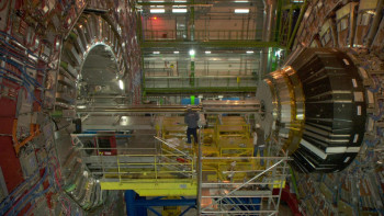 CERN (2013) download