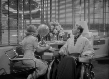 Hands Across the Table (1935) download