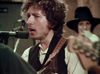 Rolling Thunder Revue (2019) download